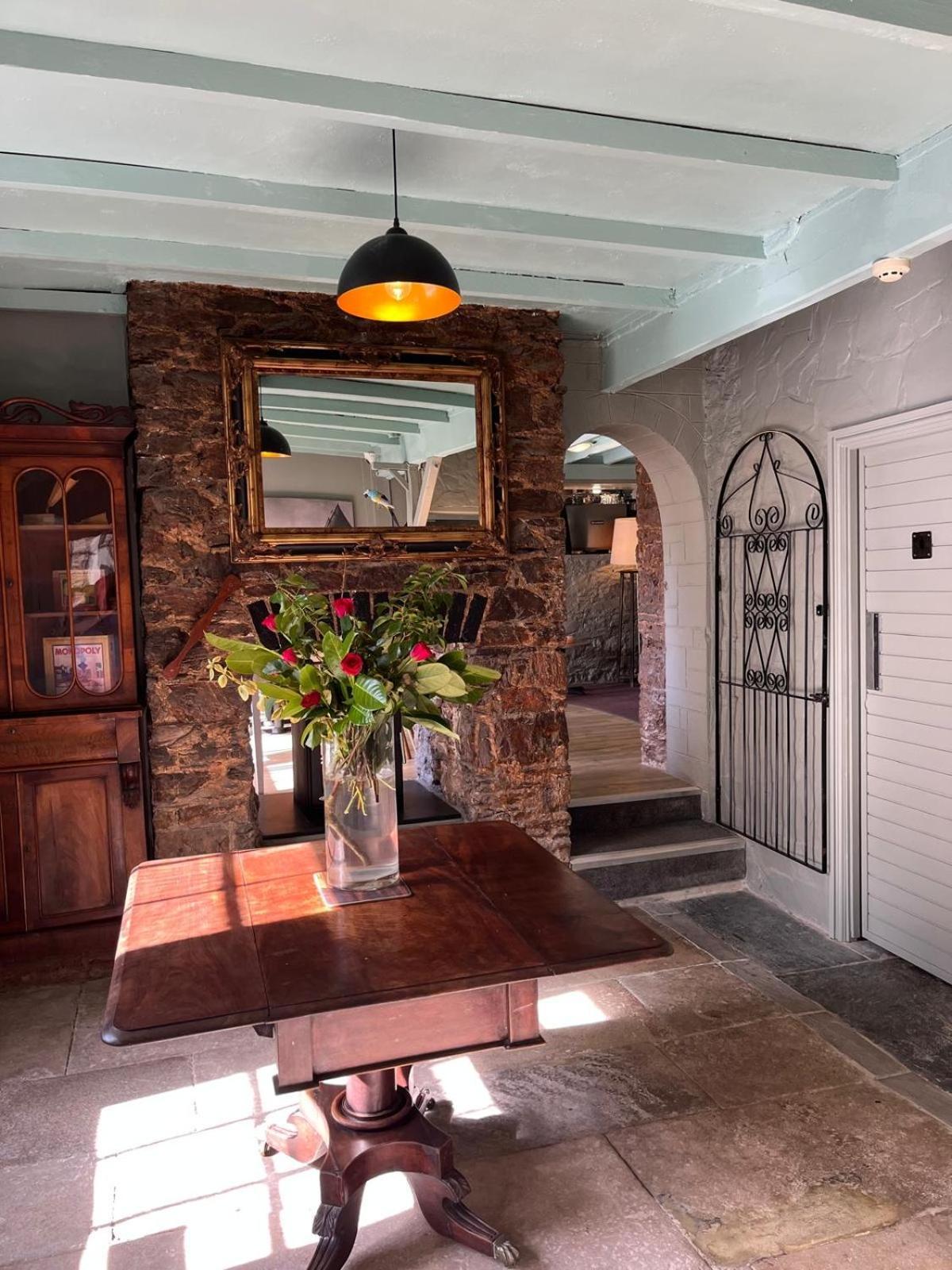 Smugglers Hotel ブリックハム エクステリア 写真